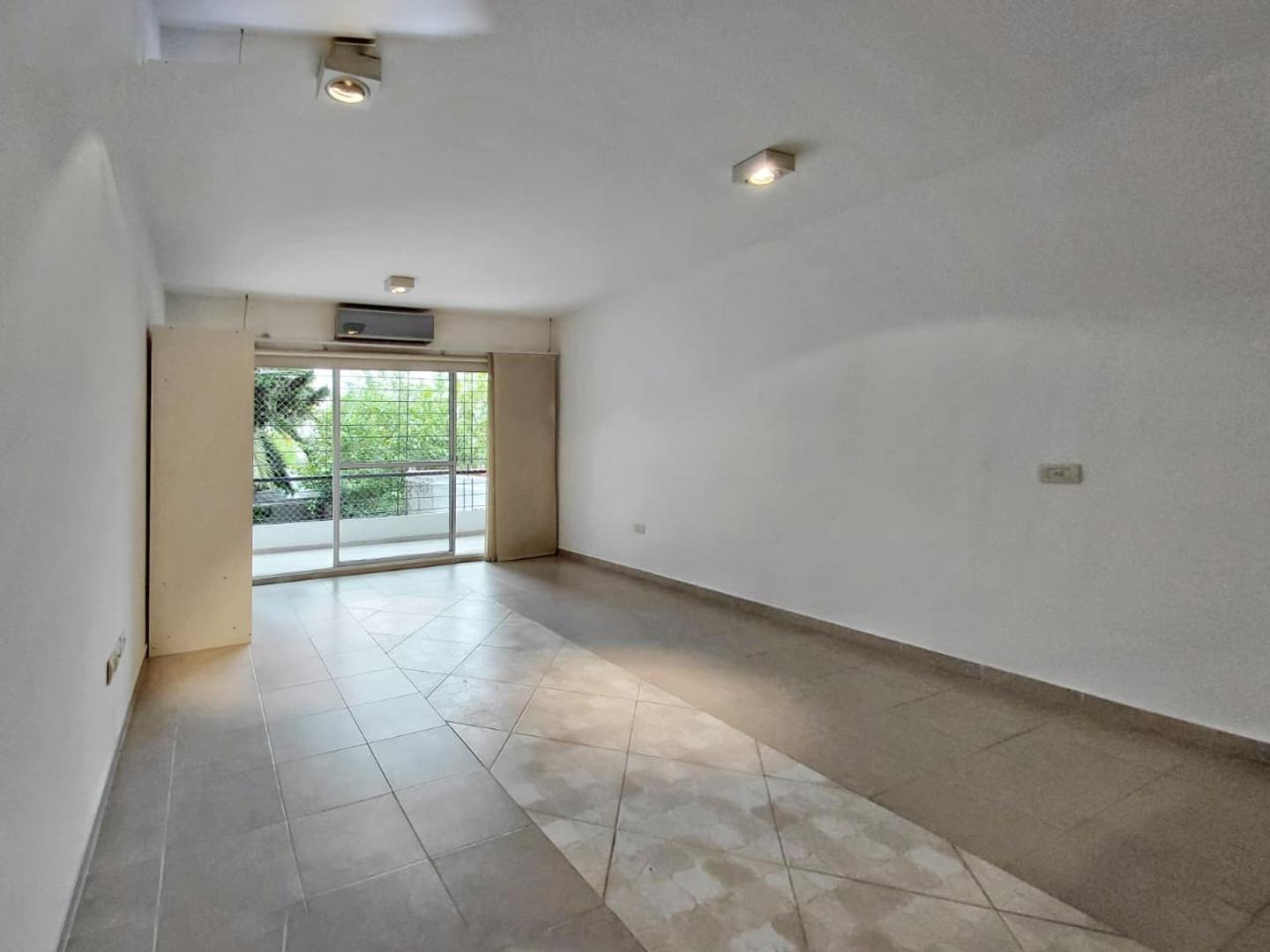 Foto de Monoambiente luminoso | Con balcón | Alquiler, Villa Urquiza, imagen 1