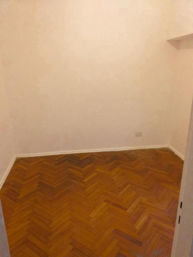 Venta Depto 2 Ambientes Apto Profesional con Patio Avellaneda Centro. Retasado! Oportunidad! 1