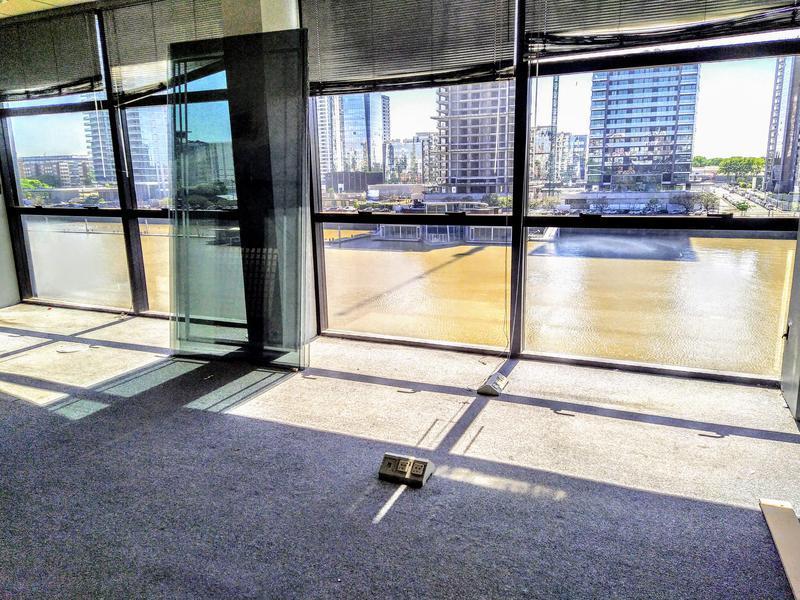 Alquiler Oficinas Al Dique A. Moreau Justo 1930 Dock 18 1320 m² Retasada 3