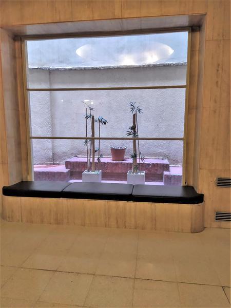 Foto de VENTA Departamento 2 grandes AMBIENTES Barrio norte contrafrente, imagen 4