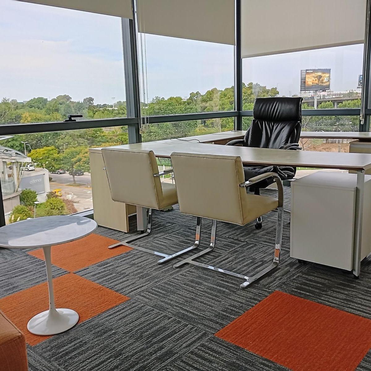 Alquiler Oficina Al Rio, 220 m² - 2 Cocheras 4
