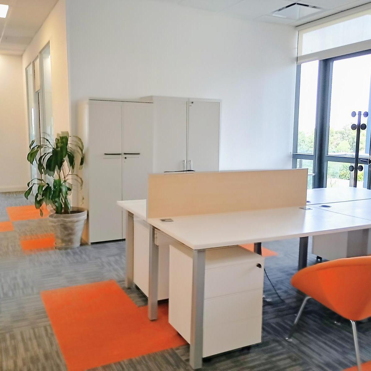 Alquiler Oficina Al Rio, 220 m² - 2 Cocheras 3