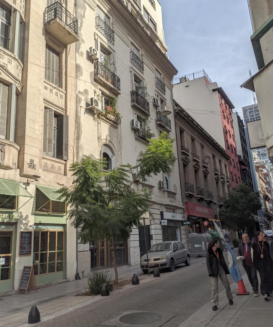 Departamento en ALQUILER amoblado temporario o anual RECICLADO CATEGORIA centro