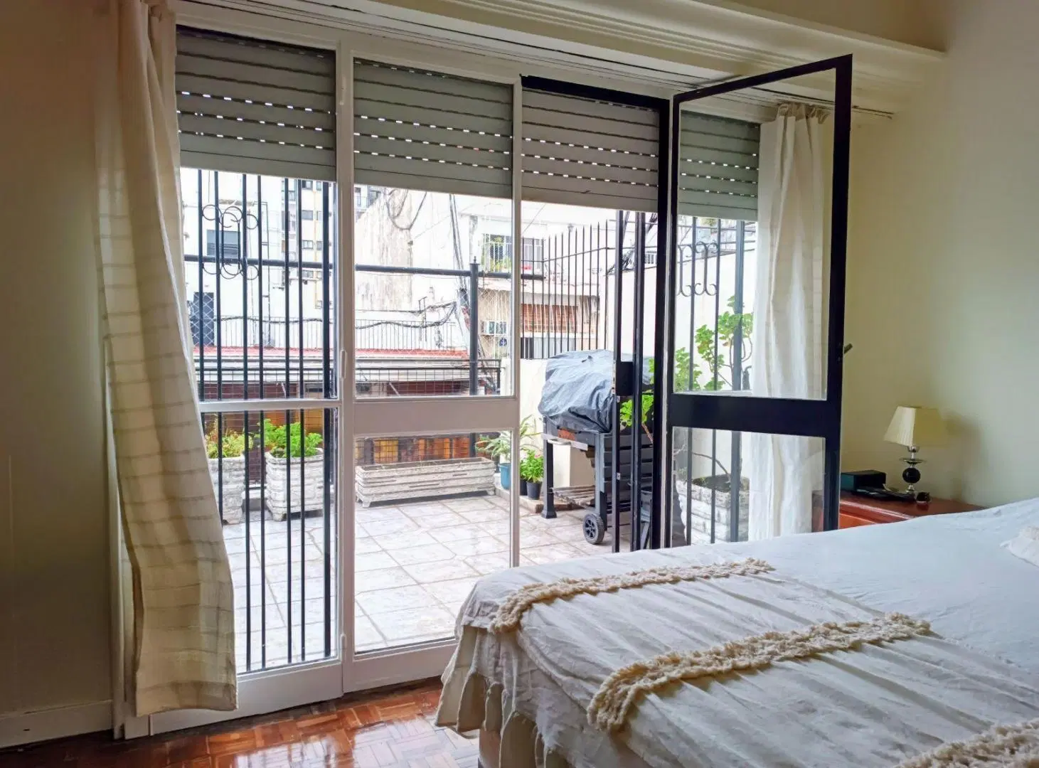 ALQUILER RECOLETA 3 O 4 AMBIENTES CON TERRAZA de 36m2 dependencias 2 baños completos 4