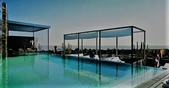 Alquiler Piso 10 Torre Libertador 7766 PARRILLA PILETA seguridad 24hs cochera 4