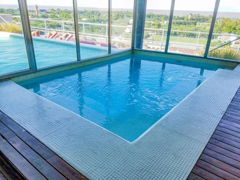 Alquiler Piso 10 Torre Libertador 7766 PARRILLA PILETA seguridad 24hs cochera 2