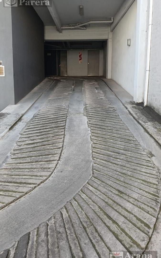 Foto de Cochera 1er piso con rampa, muy comoda en villa urzquiza!!, imagen 2