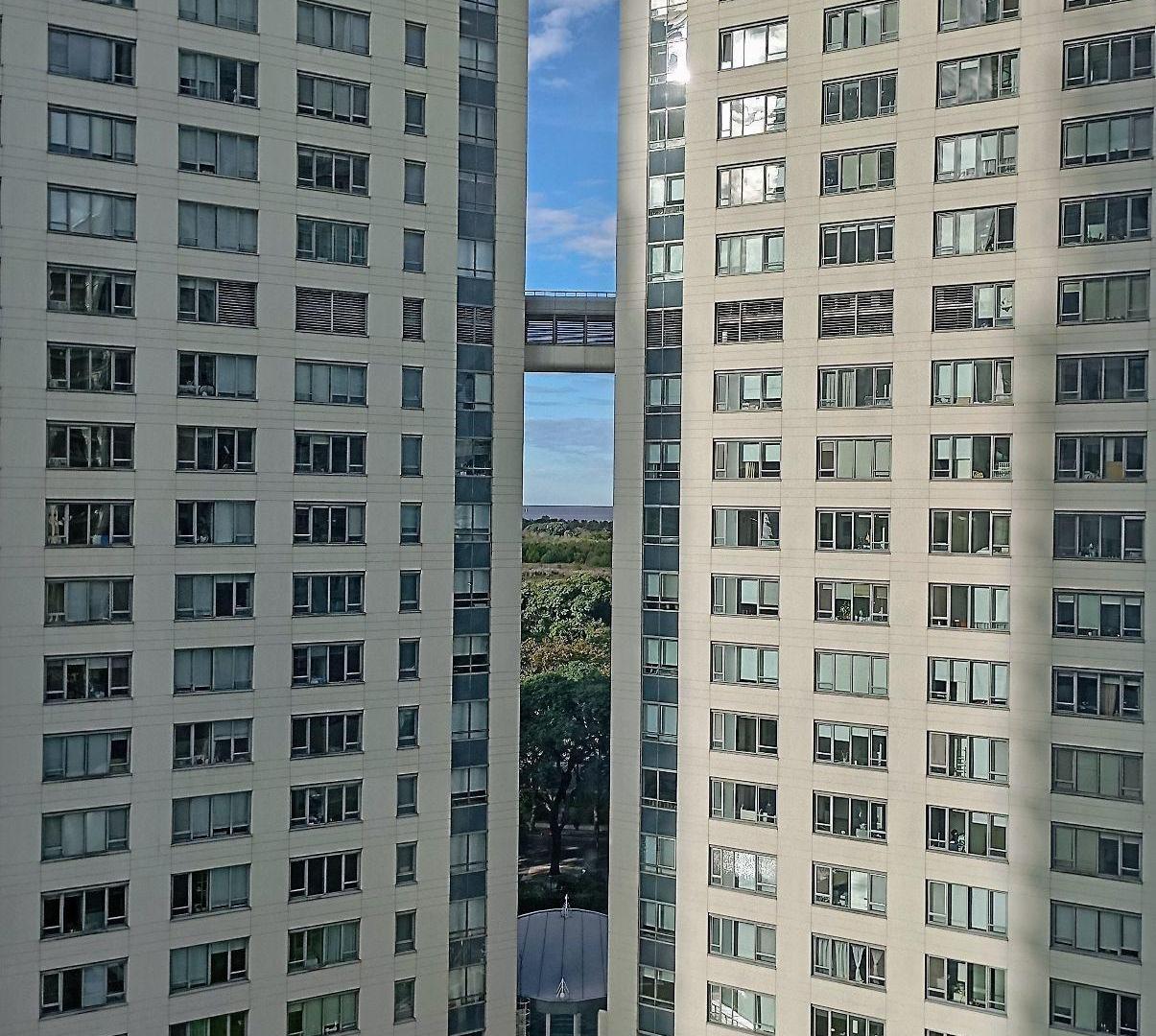 Foto de Venta 4 ambientes dependencia, 3 suites, 2 cocheras puerto madero piso, imagen 3