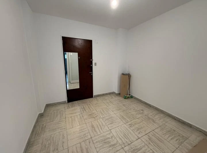 MONOAMBIENTE DIVIDIDO 2