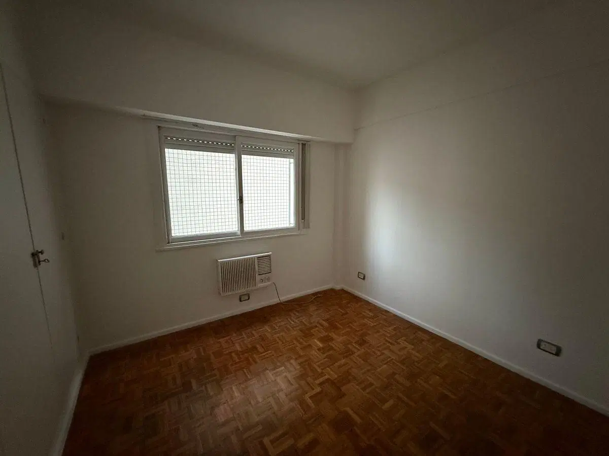 ALQUILER 3 AMBIENTES CON BALCON Y COCHERA 3