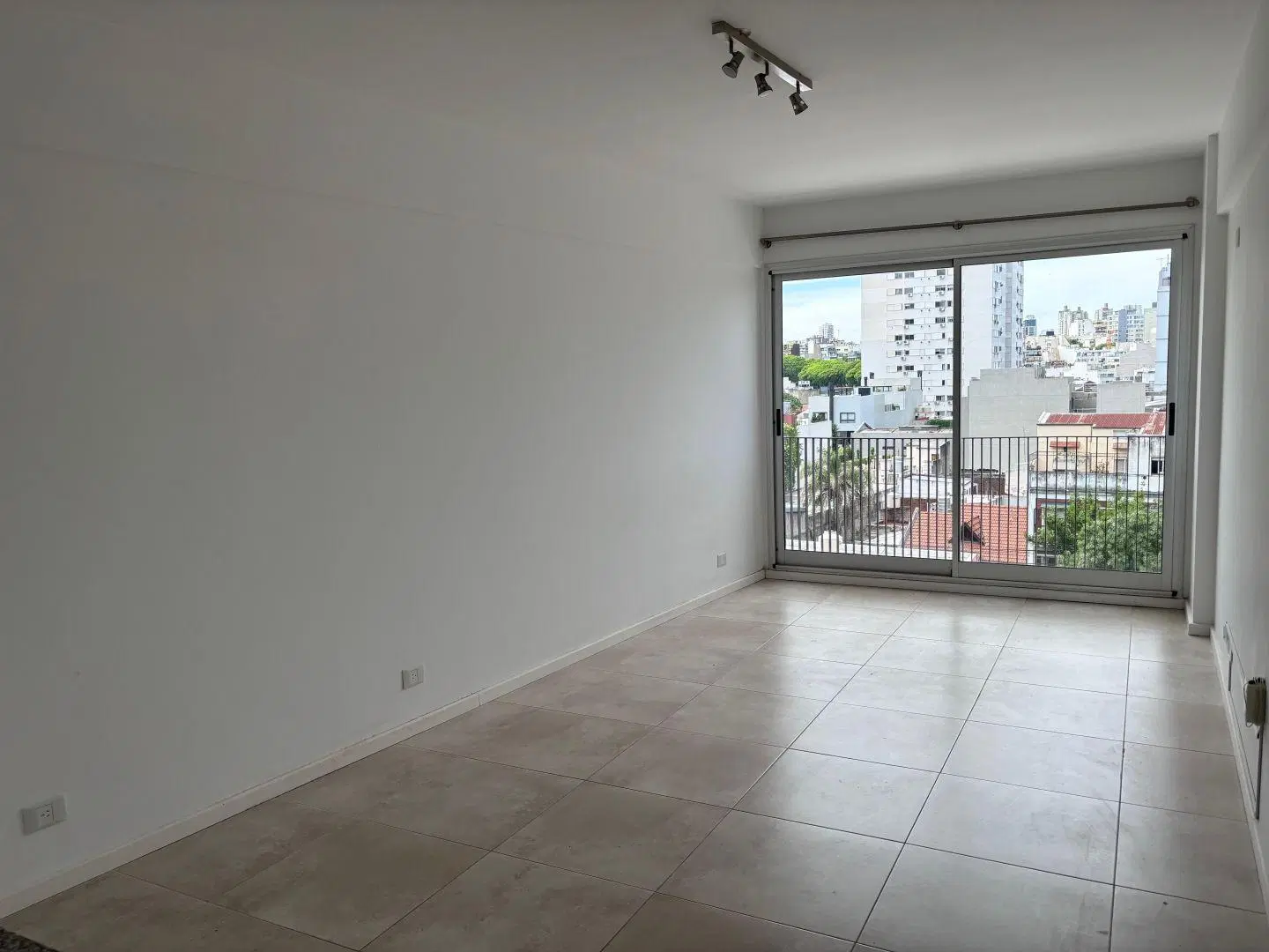 MONOAMBIENTE- PISCINA- TERRAZA- SUM 5