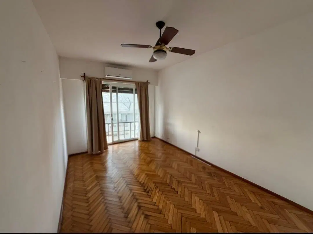 2 AMBIENTES CON BALCON Belgrano R 5