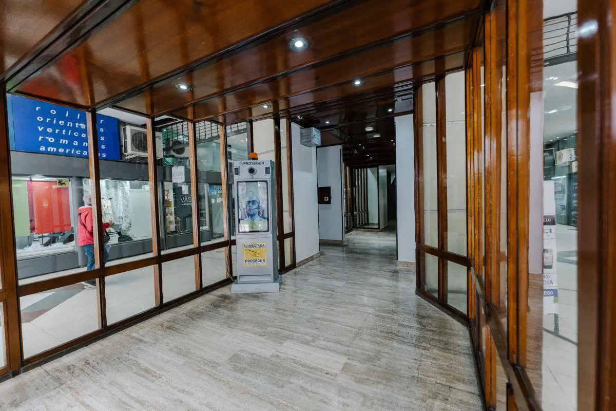 Dpto. 3 amb. al frente - Av. Corrientes 5200 - Villa CRespo 2
