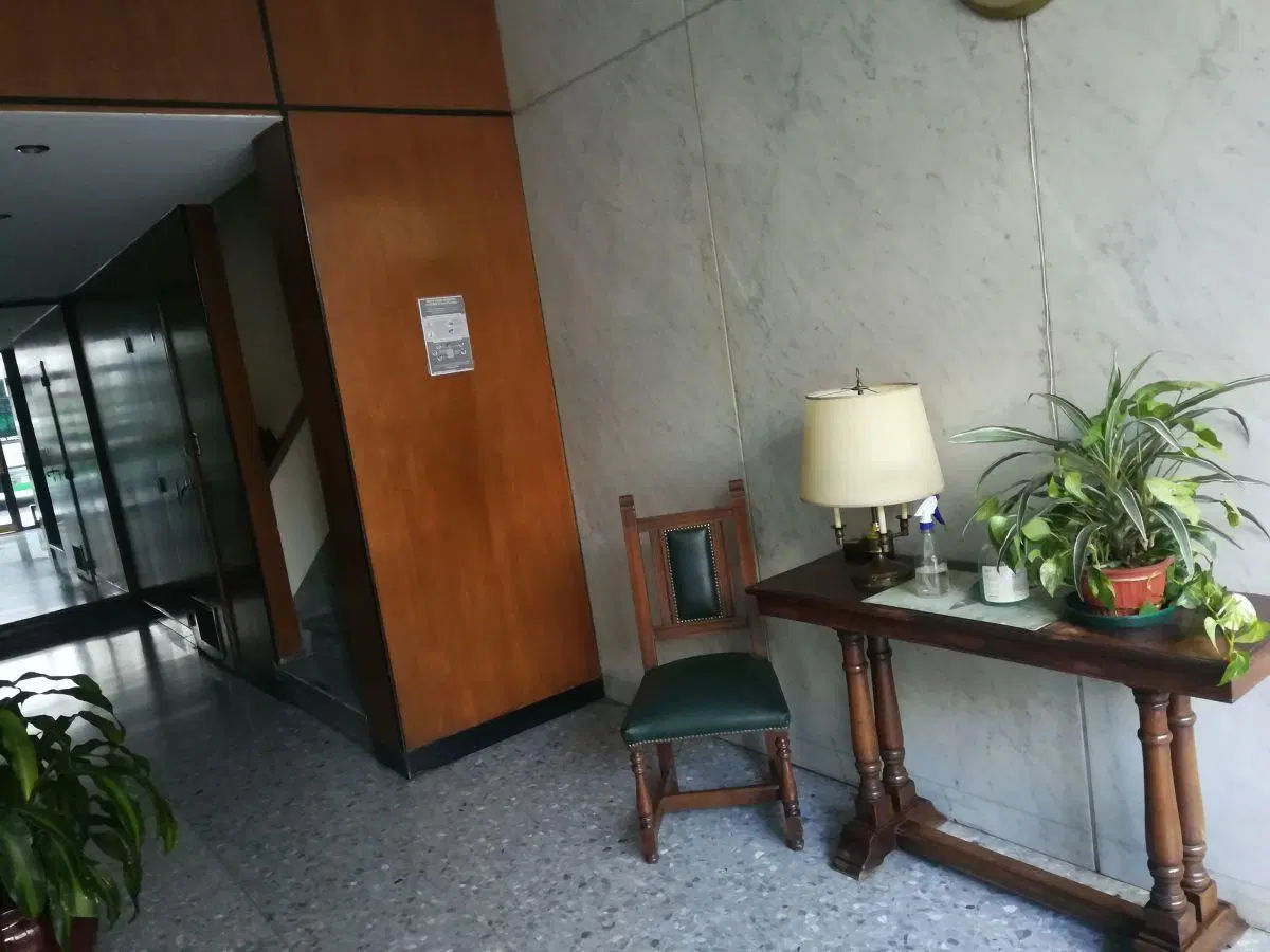 Dpto. 3 amb. al frente con balcón - Av. Pueyrredón 1400 - Recoleta 3