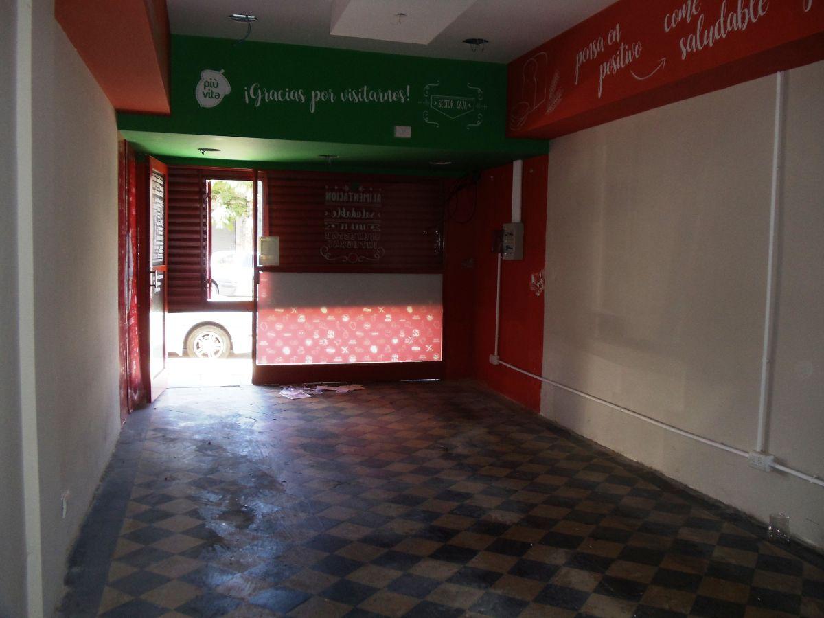 Foto de Local comercial sin expensas - R. S. Ortiz 900 - Villa Crespo, imagen 5