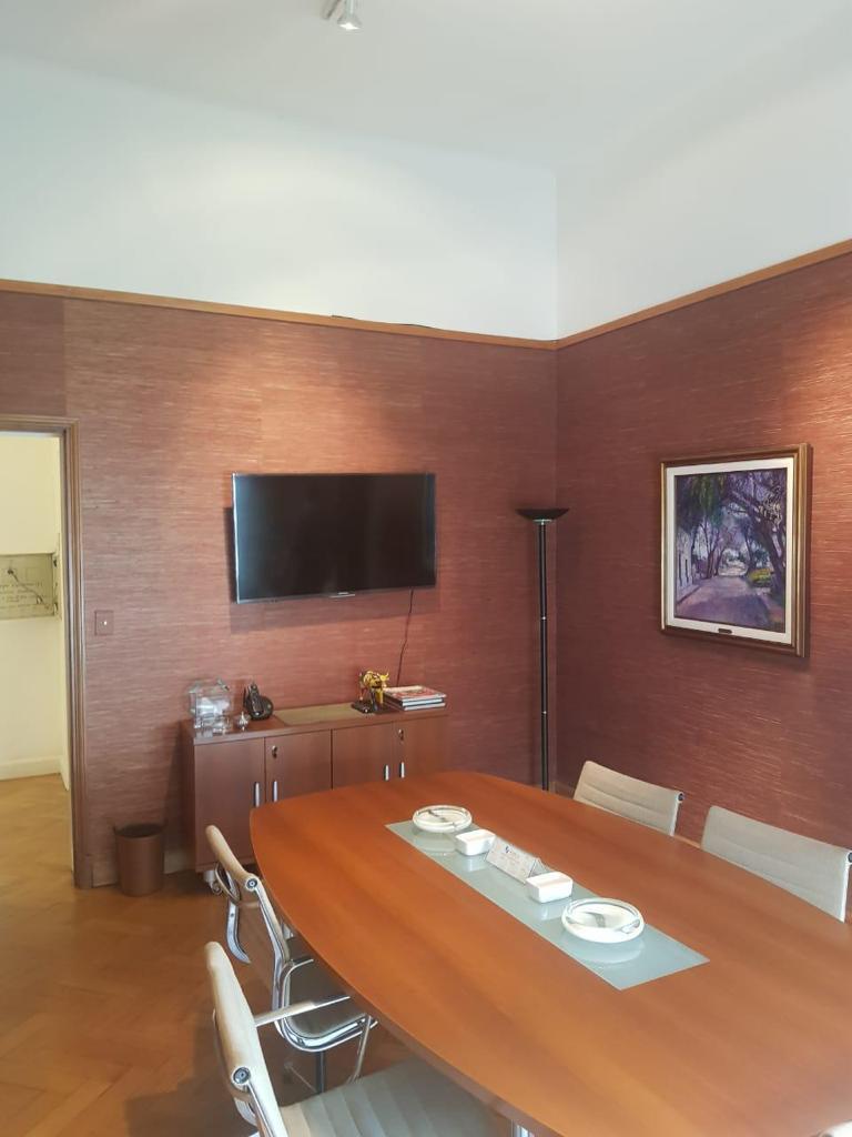 Av Alem 400 y Corrientes 330 m² Oficina Impecable 4