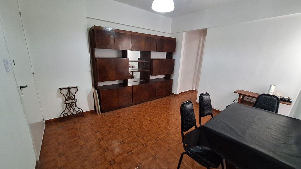 Foto de HERMOSO DEPARTAMENTO CON PATIO APTO PROFESIONAL, imagen 4