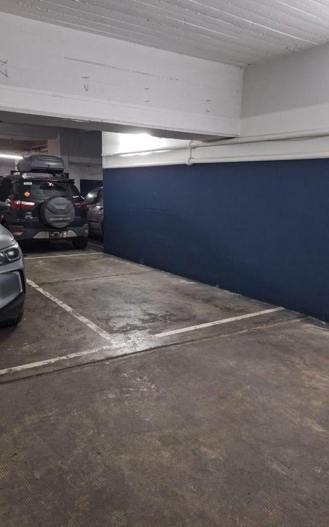Foto de EXCELENTE COCHERA FIJA Y CUBIERTA, imagen 3