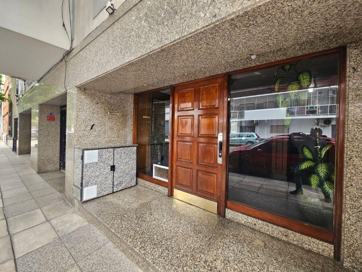 Foto de EXCELENTE DEPARTAMENTO EN EL CORAZÓN DE BARRACAS, imagen 2