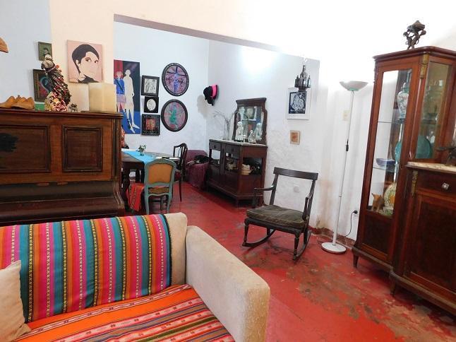 Solis Al 2000 - Casa 8 Ambientes con Patio 4