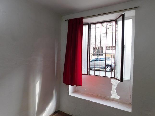 Solis Al 2000 - Casa 8 Ambientes con Patio 2