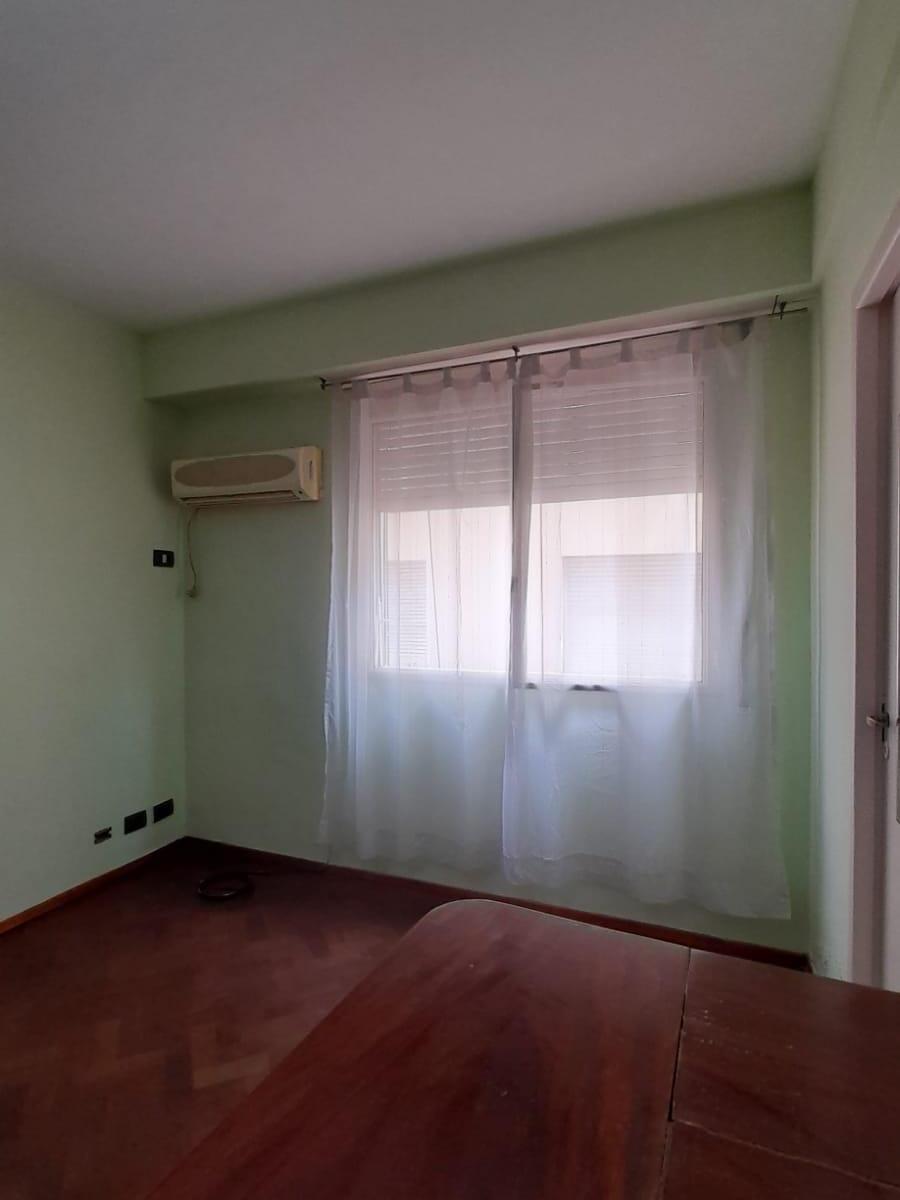 Chacabuco al 500 4° - Monoambiente Muy Luminoso