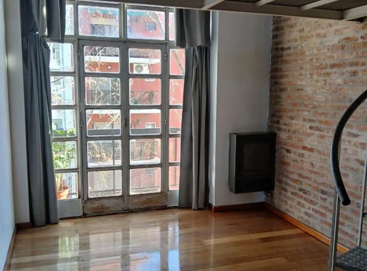 Amenábar 3100 4°- Loft muy luminoso con balcón  4