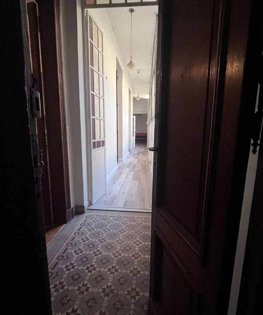 Bellísimo departamento en Alquiler o Venta con dependencia - Av Caseros 400 1