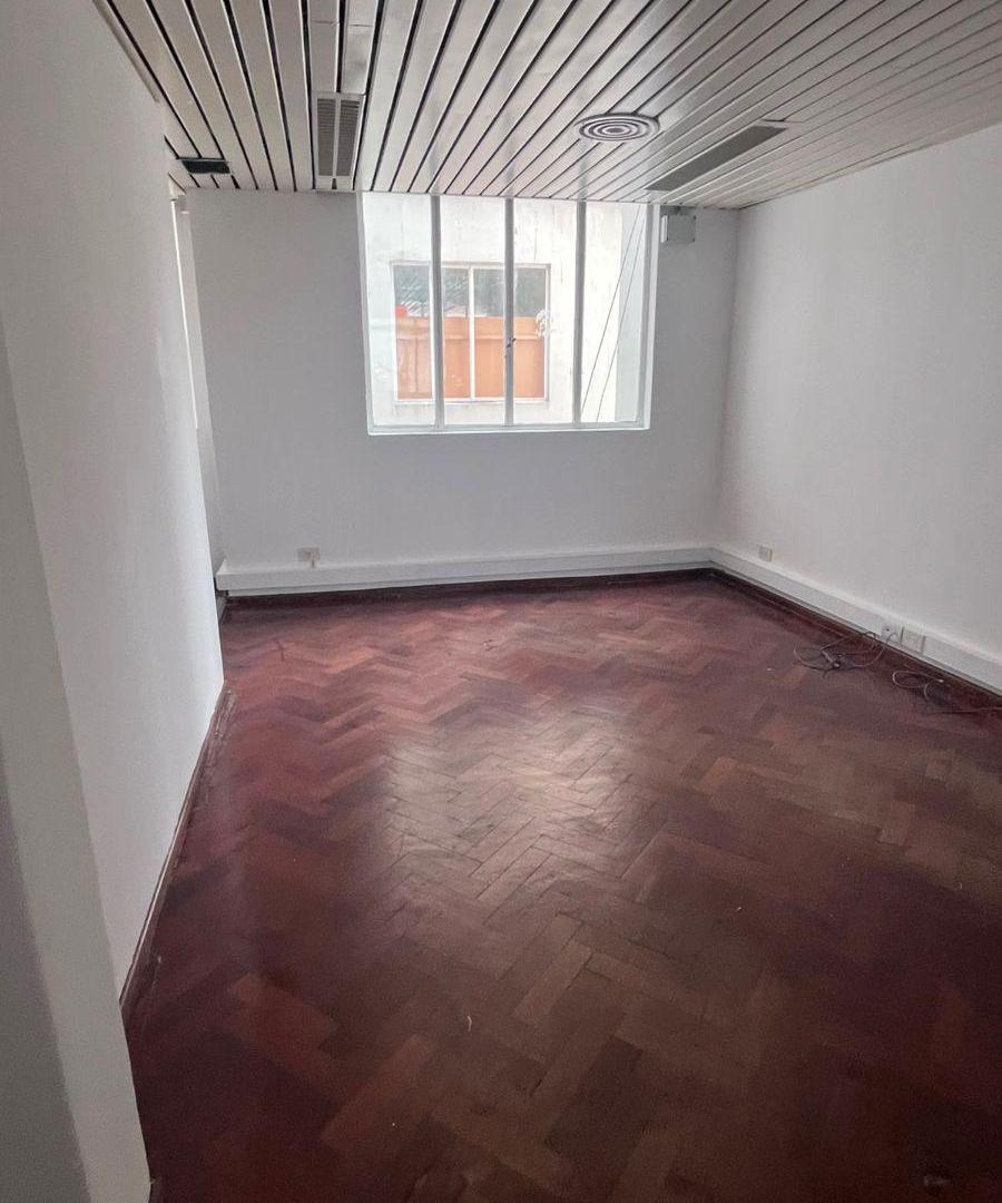 Foto de Hermoso semipiso para oficinas, excelente ubicación céntrica - Avenida, imagen 1