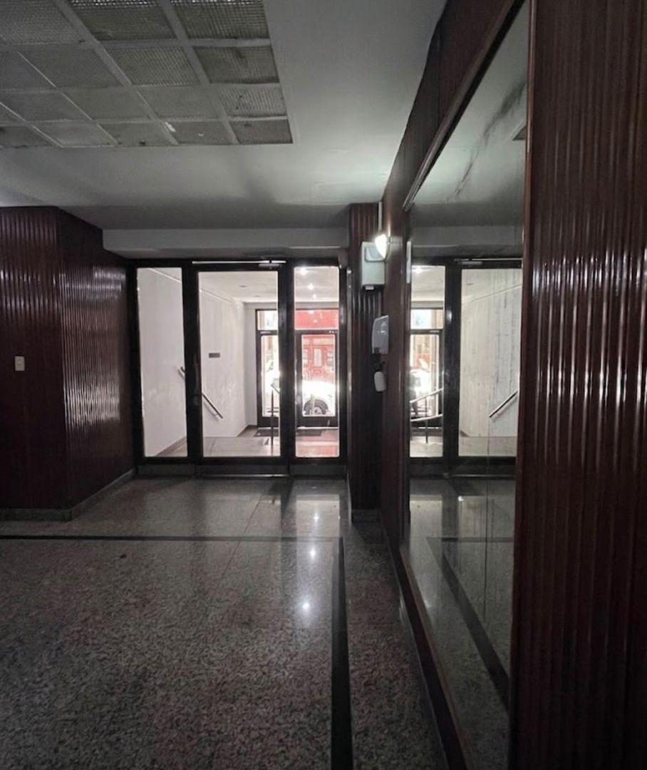 Foto de OPORTUNIDAD. DEPARTAMENTO TRES AMBIENTES EN SAN TELMO - CHACABUCO 700, imagen 3