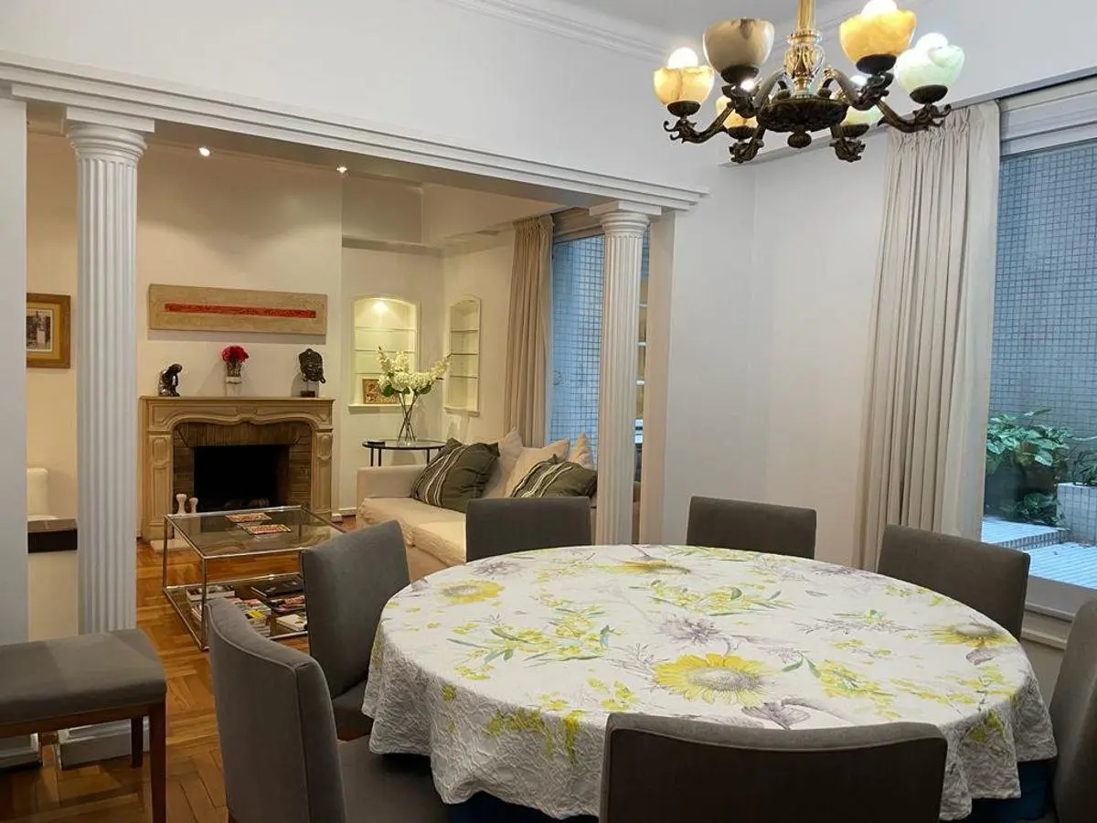 Av. Alvear, Alq. Con Muebles , elegante y amplio departamento en edificio de categoría.- 4