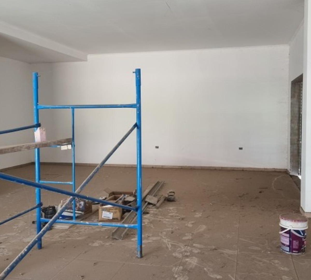 Excelente Local a Estrenar Doble Altura 4