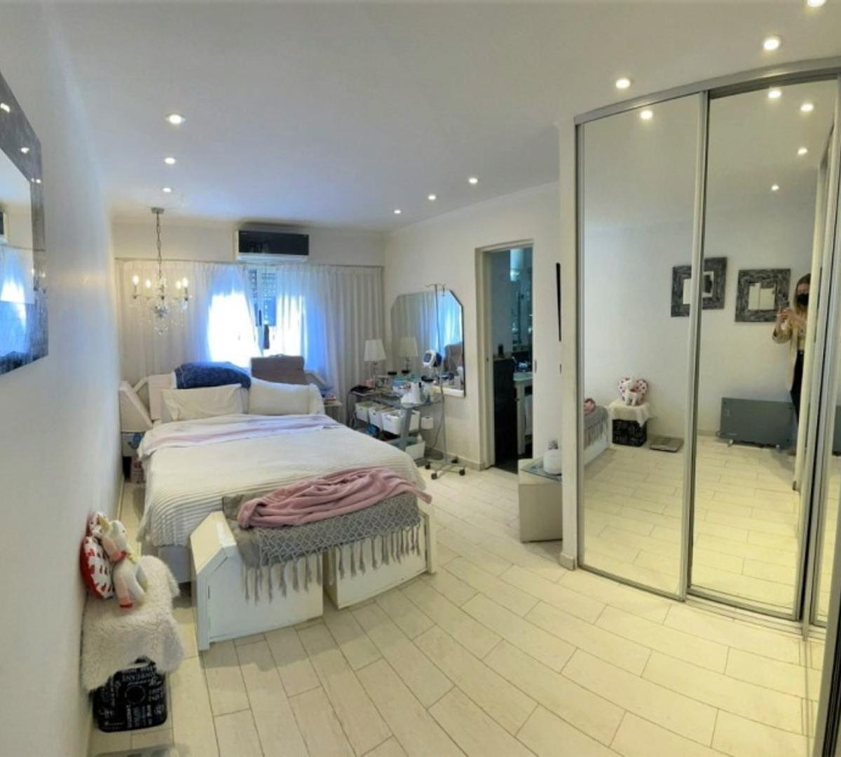 EL MEJOR 4 AMB DE LA VILLA EN DUPLEX , COCHERA, BAULERA