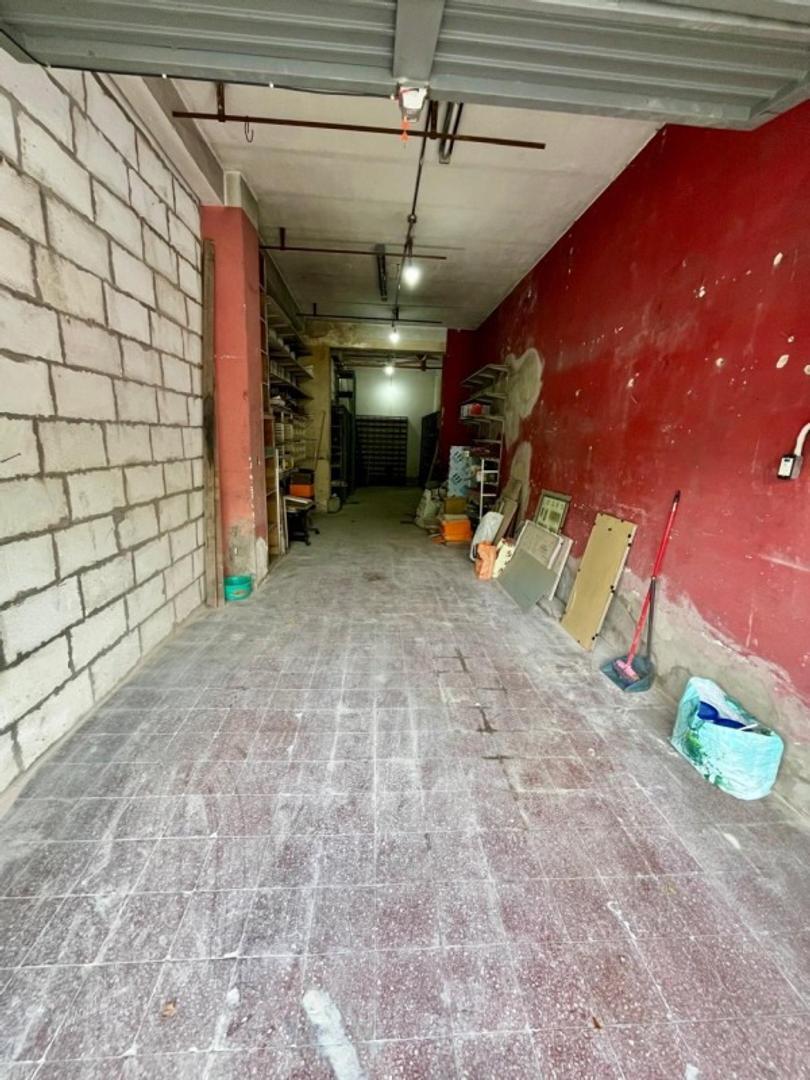 En Block, Dos Locales y Piso Unico 4