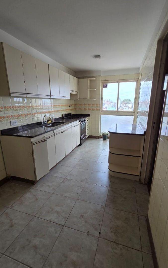Foto de Piso 16 en torre con cochera y baulera !! Escuchamos ofertas !!, imagen 5