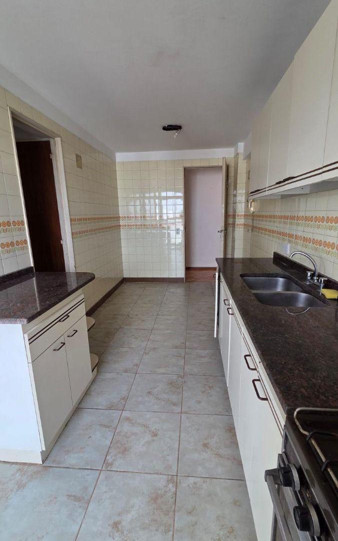 Foto de Piso 16 en torre con cochera y baulera !! Escuchamos ofertas !!, imagen 2