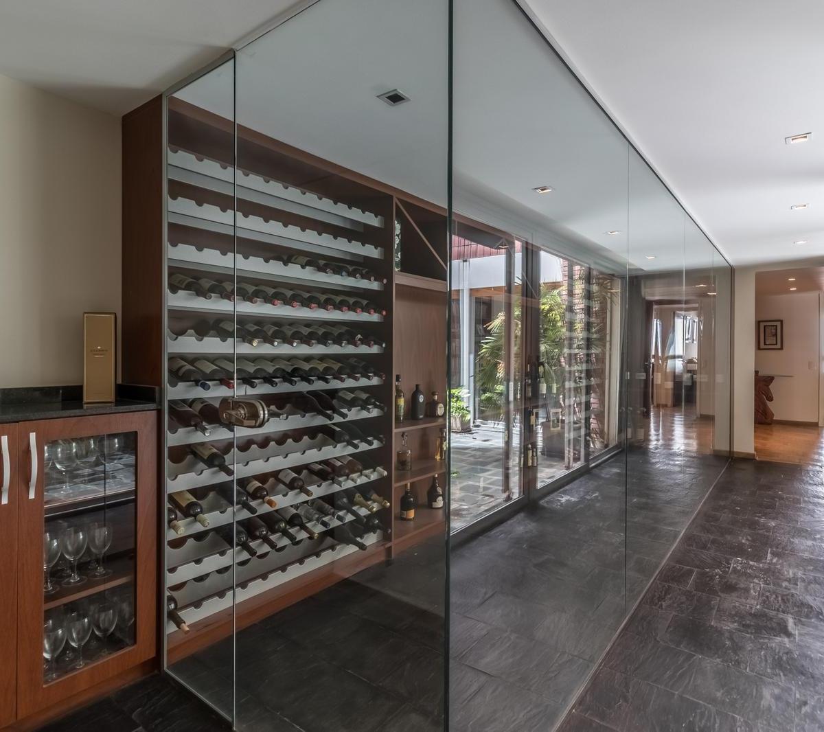 Exclusivo Piso en Recoleta con Patio Privado y 4 Suites 2