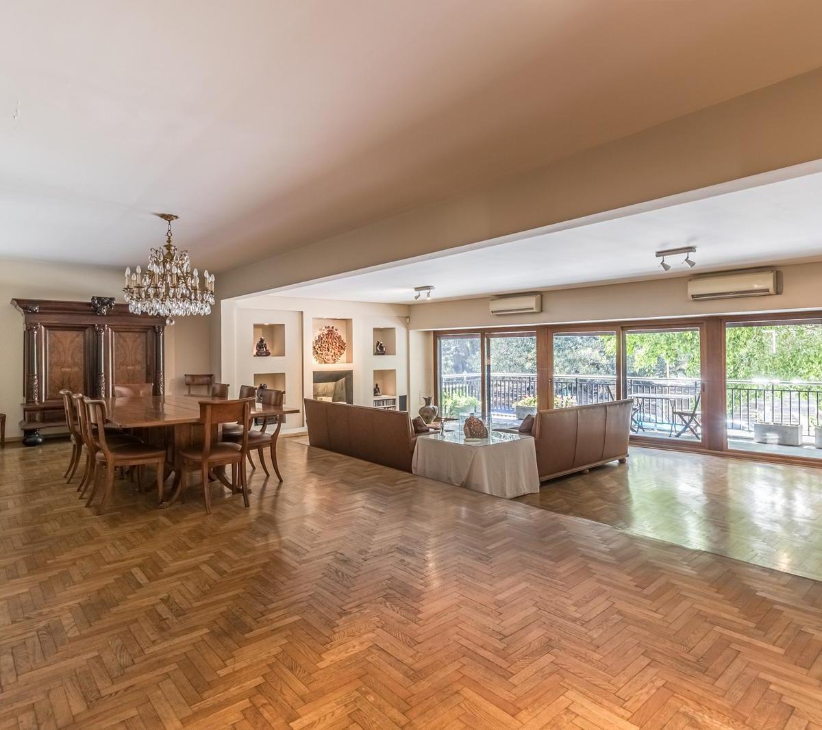 Exclusivo Piso en Recoleta con Patio Privado y 4 Suites 4