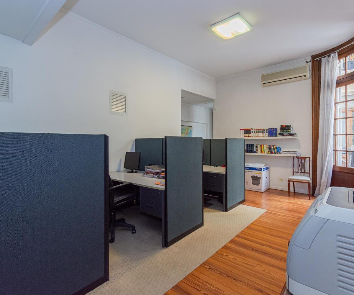 Oficina de 7 Ambientes en Edificio Francés - Retiro 3