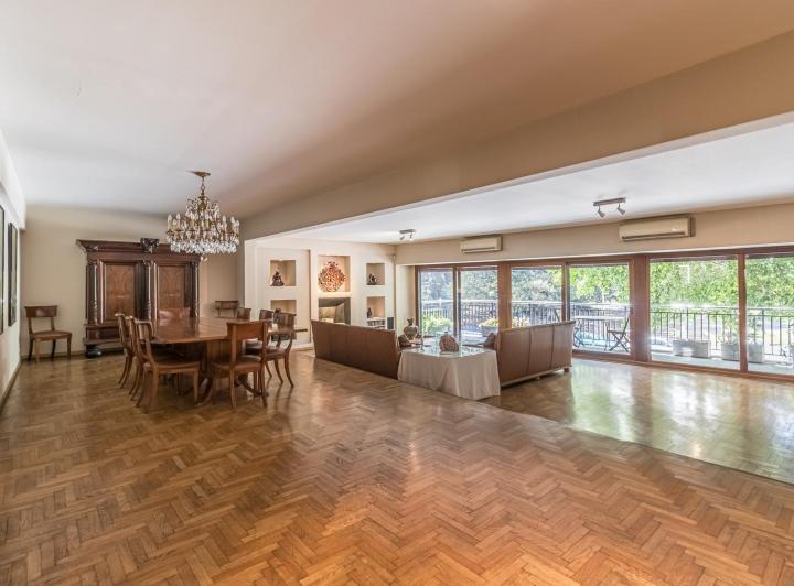 Exclusivo piso en Recoleta con Patio Privado y 4 Suites 4