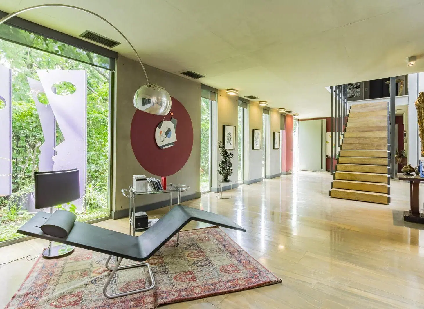 Casa Moderna en Barrio Parque con Jardín y Ascensor 2