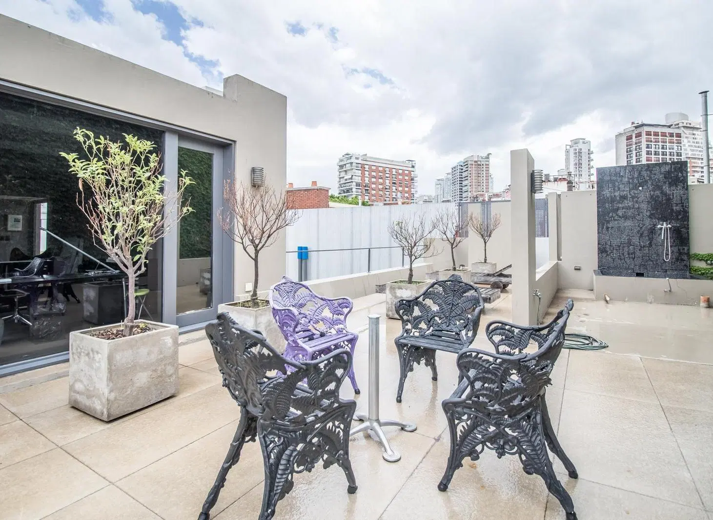 Casa Moderna en Barrio Parque con Jardín y Ascensor 5