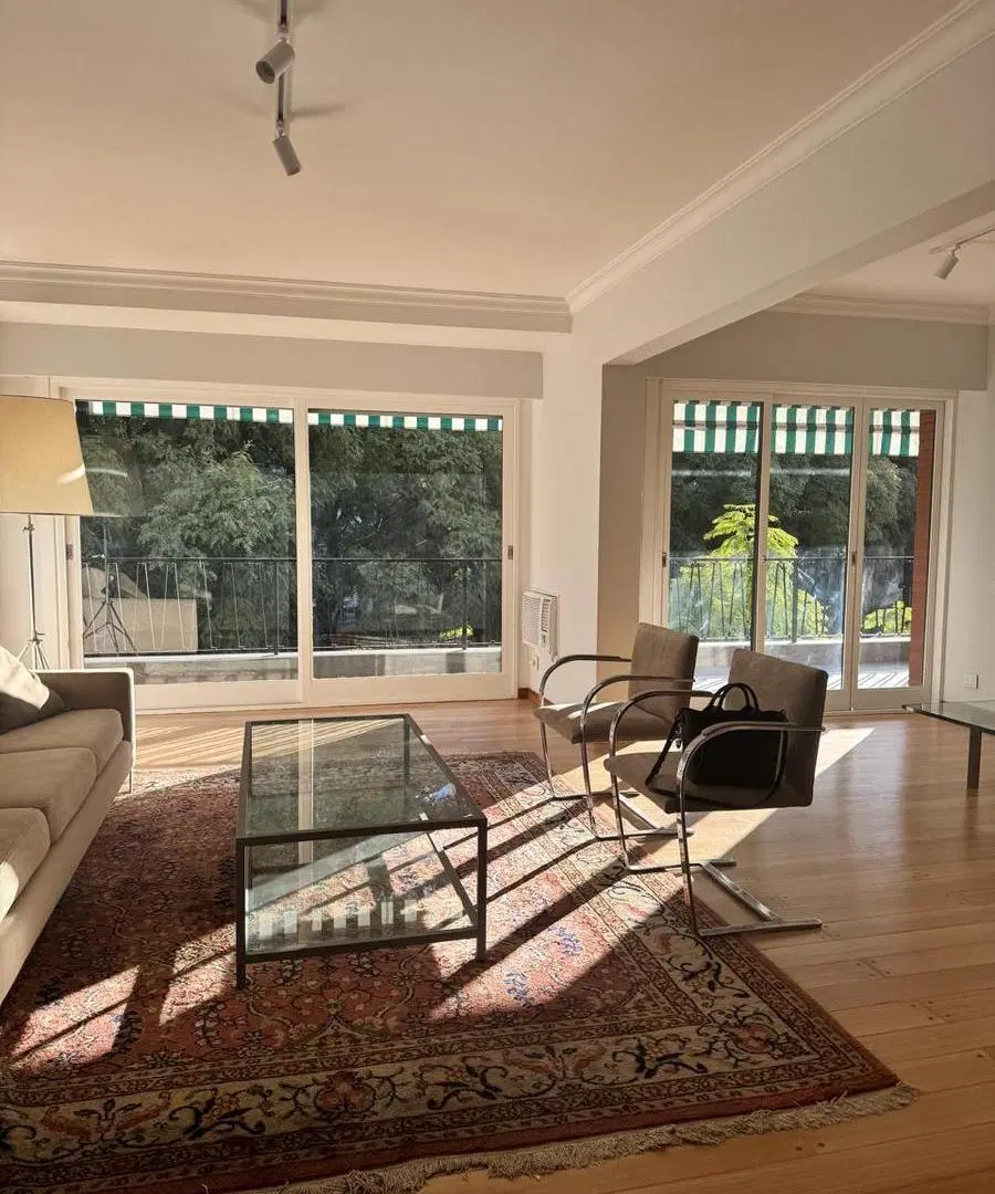 ALQUILER CON VISTA A PLAZA VICENTE LÓPEZ. 3 dorm, terraza y cochera en Recoleta 5