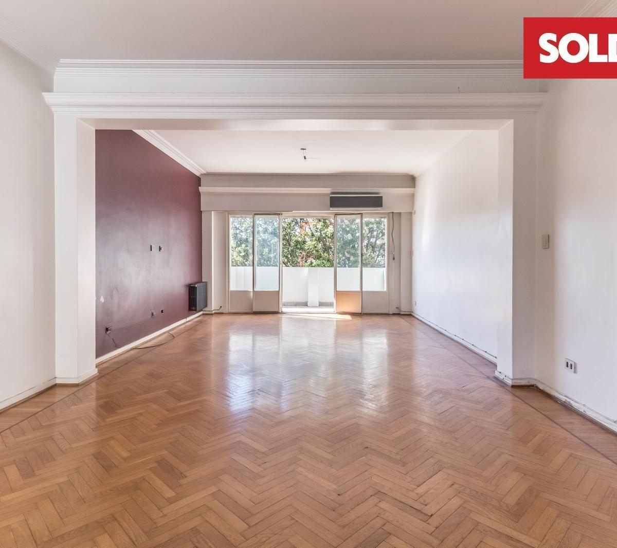 Departamento en Venta Cuarto Ambientes con Dependencia 1