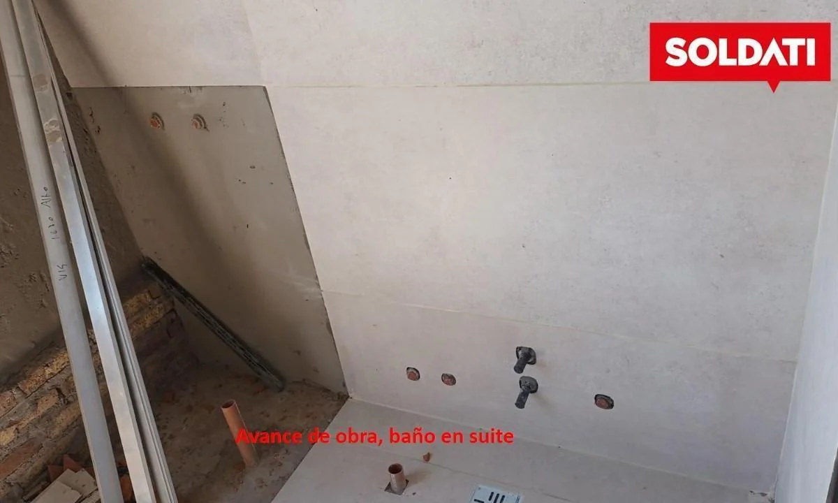 Roccatagliata - Venta - 4 Ambientes con Balcón y Cochera Opcional 2