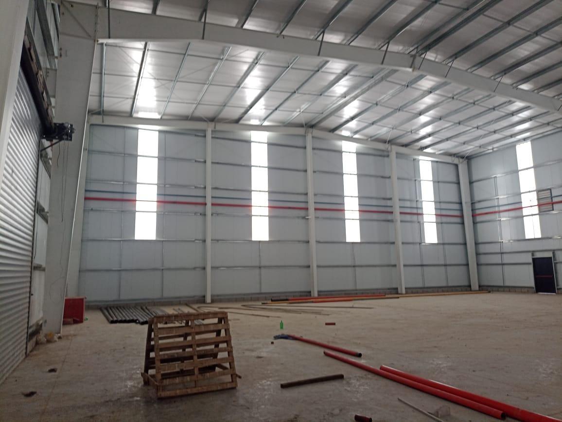 Venta - 2 Galpones con Oficinas, Semicubierto y Playon Exterior - Parque Industrial Bella Vista 2