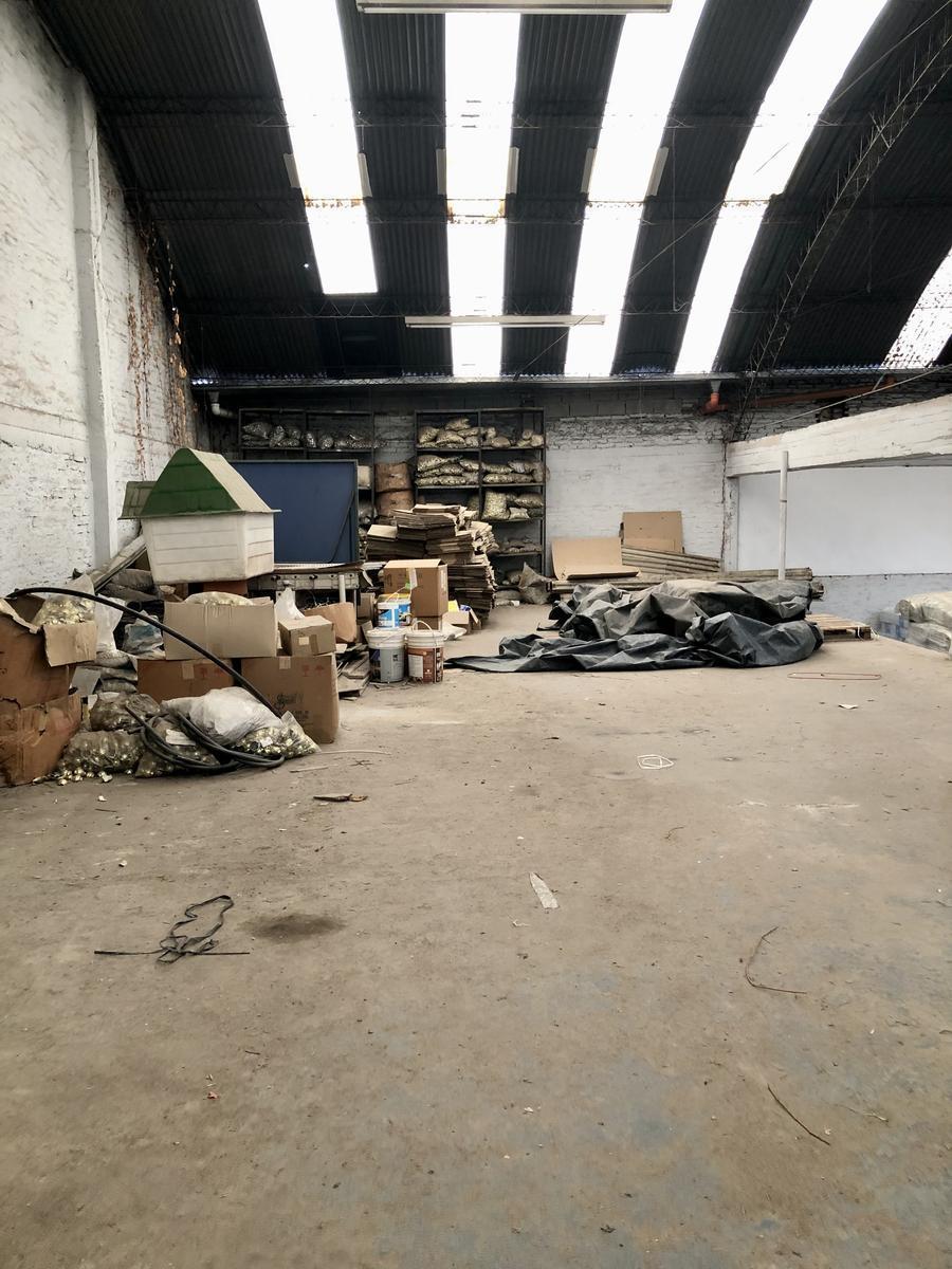 Foto de Venta - Deposito con oficinas y entrepiso - Ituzaingo, imagen 4
