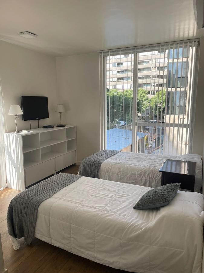 Venta con renta - 3 ambientes - Puerto Madero