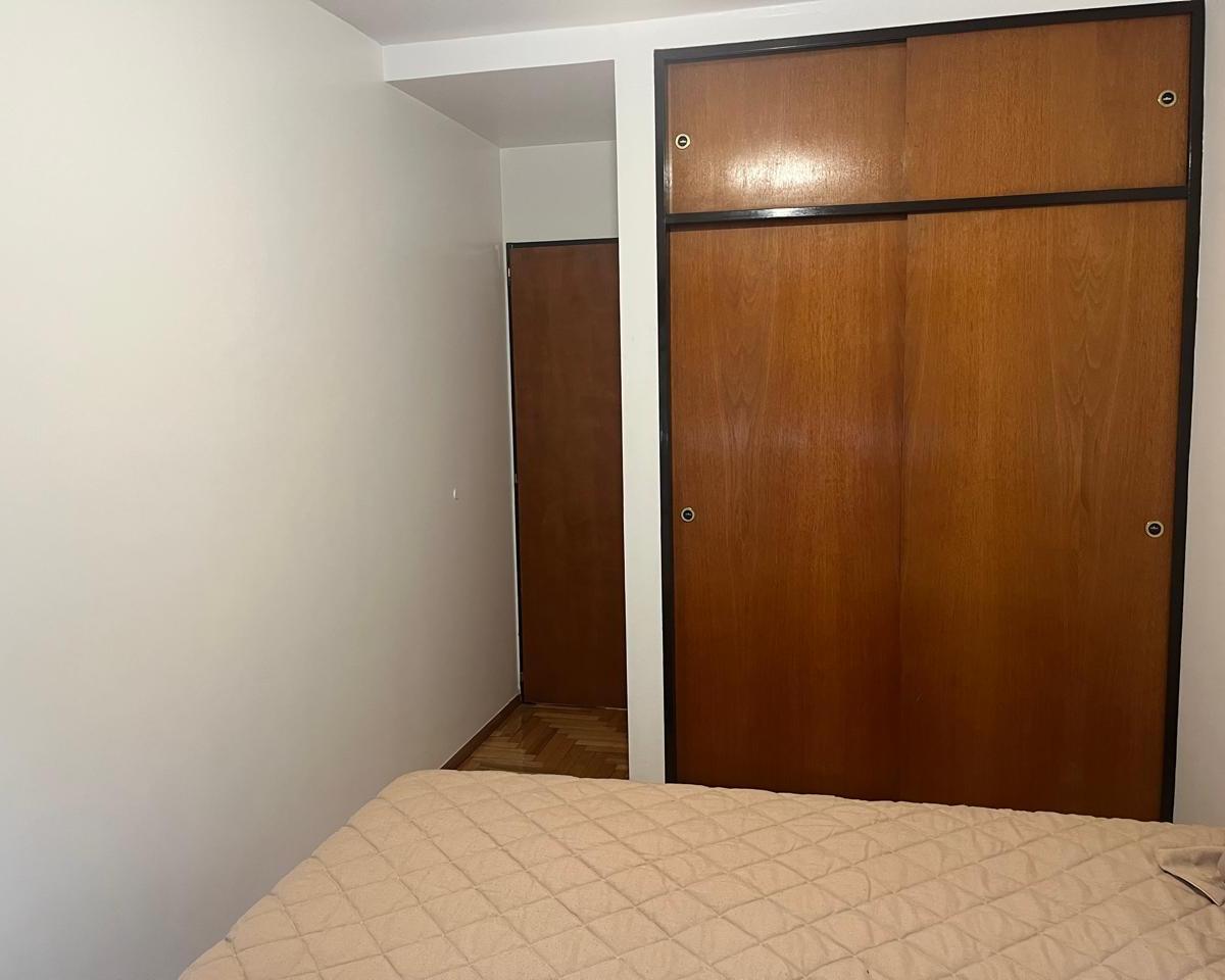 Venta - Casa 5 Ambientes - Monte Castro 1