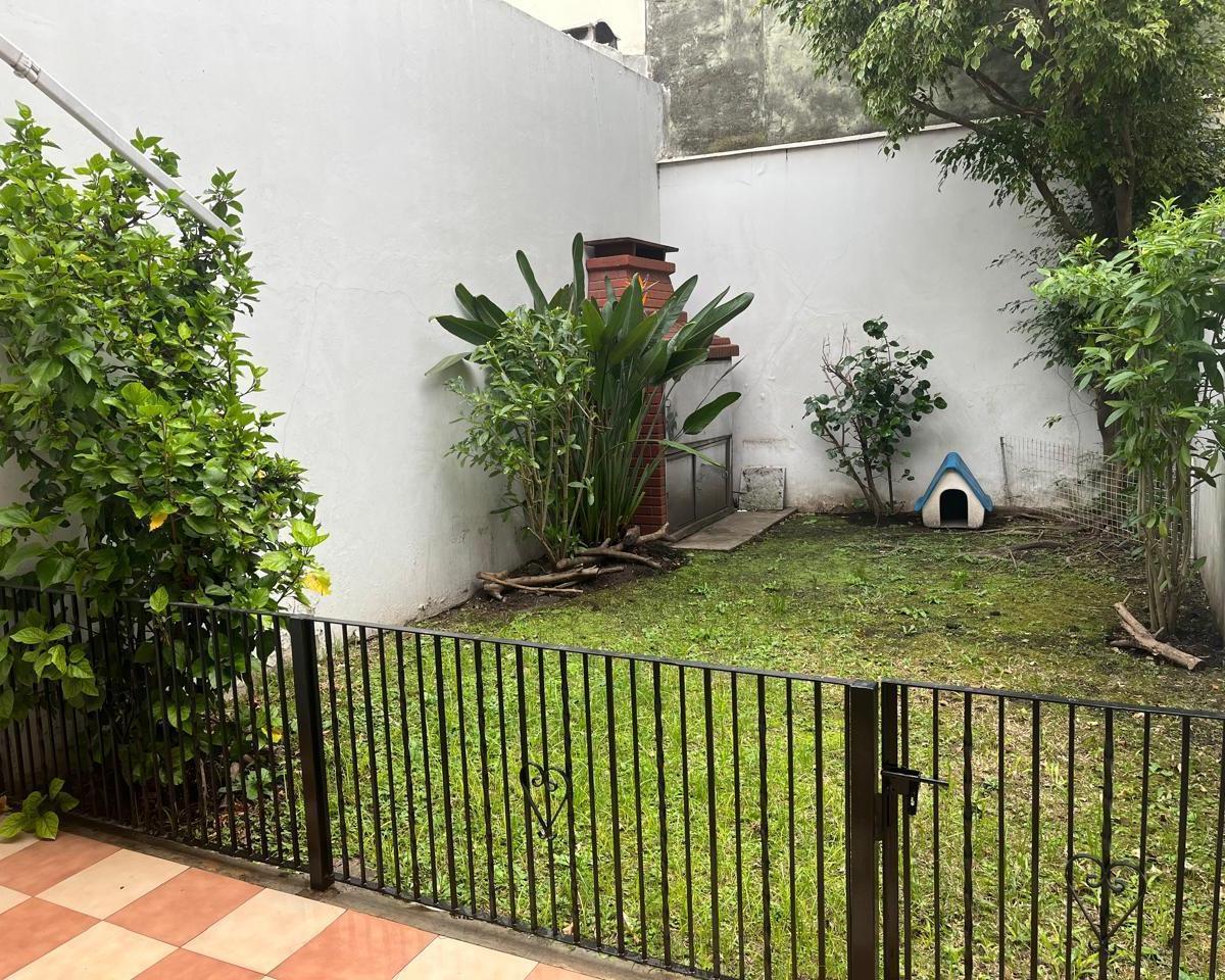 Venta - Casa 5 Ambientes - Monte Castro 4